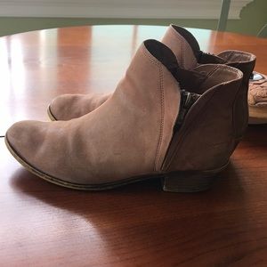 Lucky Boots (Brenon)